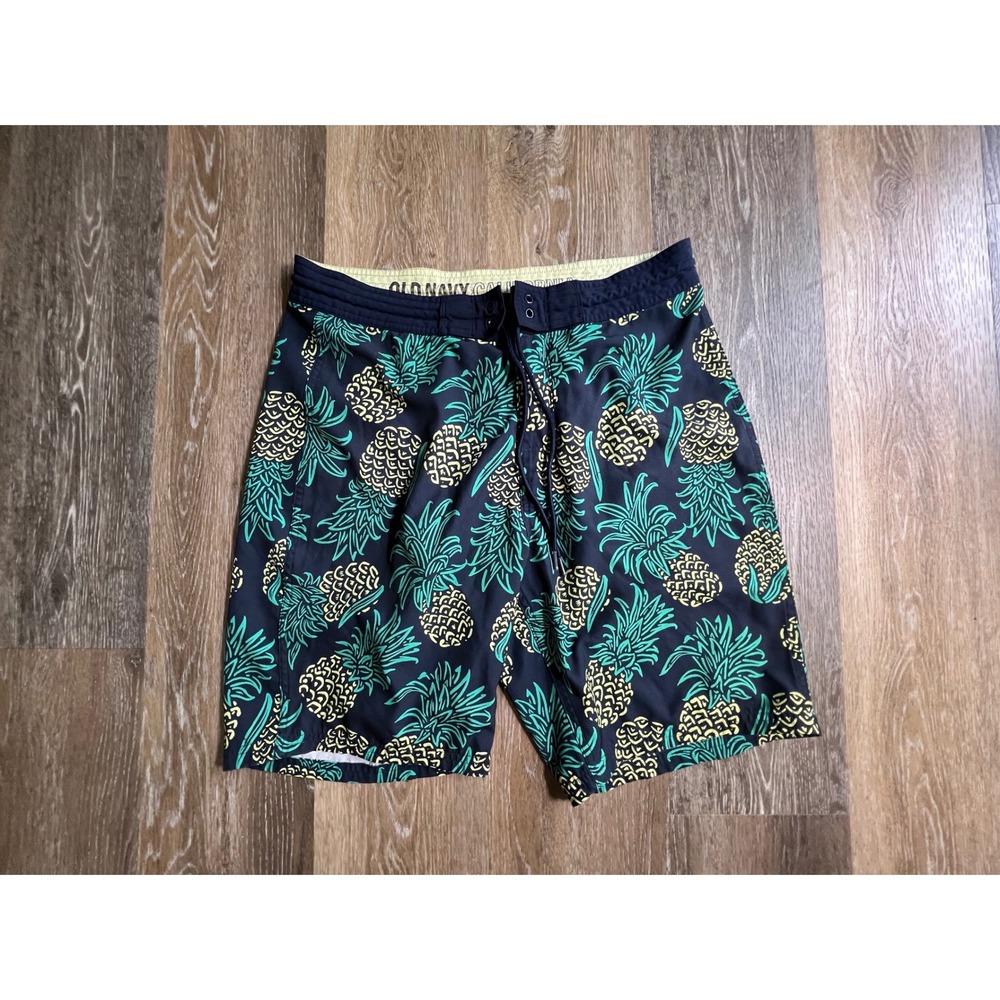Old‎ Navy Board Shorts Mens 32 Navy Blue Pineapple Print Excellent Tropical Swim
